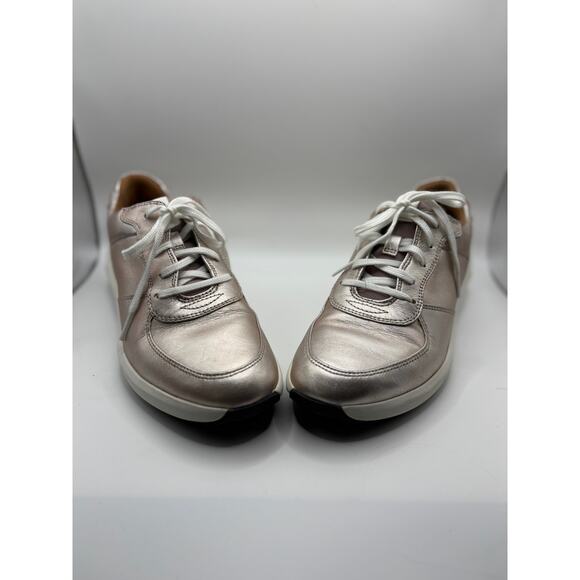 Rose gold Walking Shoe - Picture 2 of 3